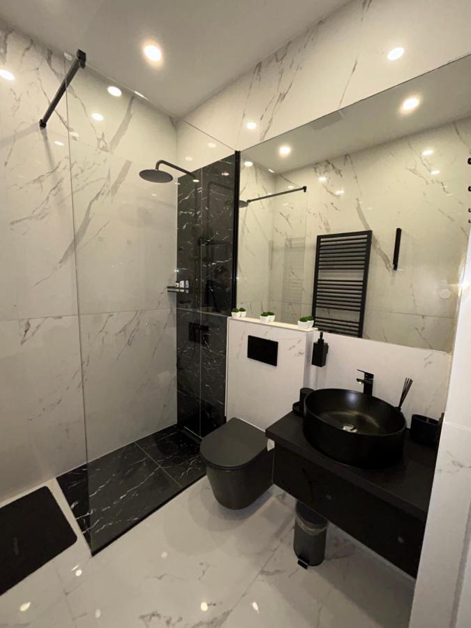 Deluxe Apartment Favoriten Wien Exterior foto